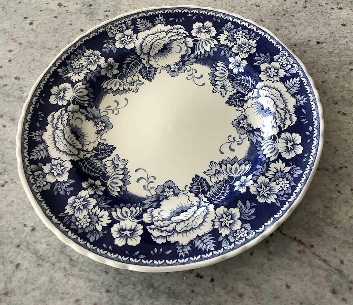 Crabtree & Evelyn Mason’s  Blue and White  Dinner Plate, London