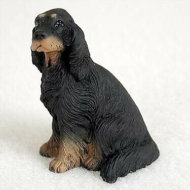 Gordon Setter Dog Figurine, Tiny Ones